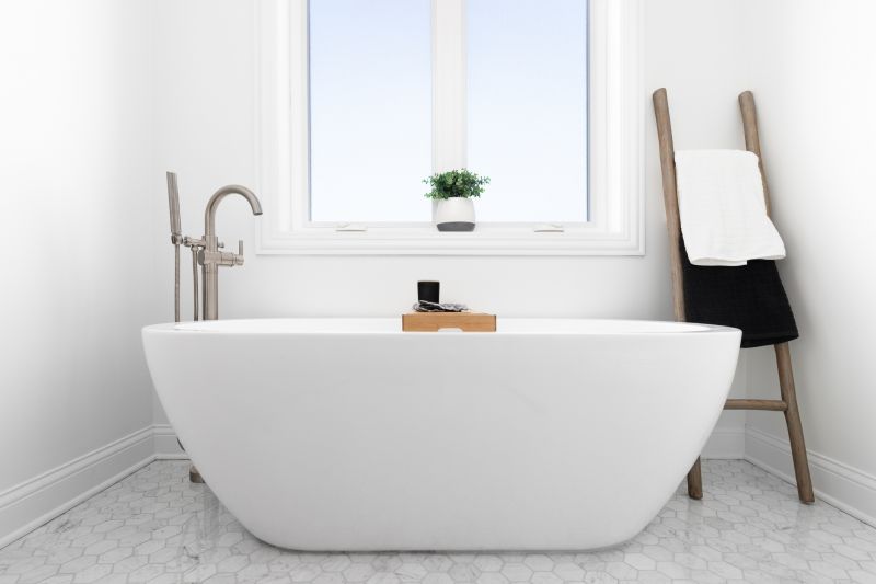 Minimalist Modern Tub